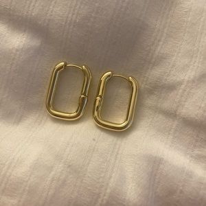 Amadeus gold hoop earrings